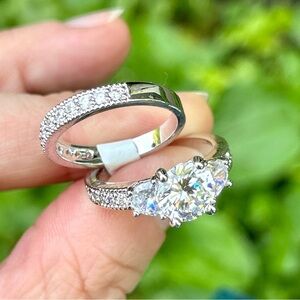 NWT Trinity Rhinestone Ring Set